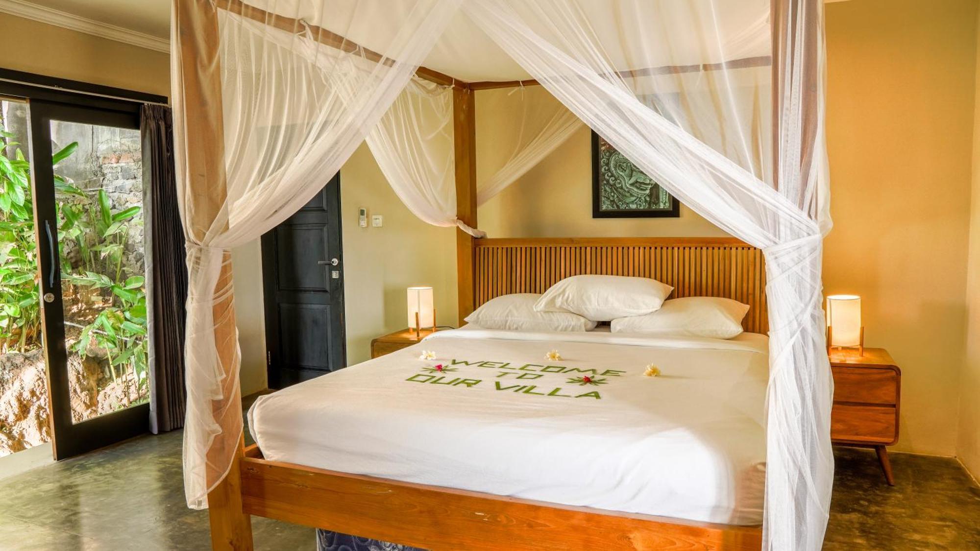 Sanglung Villas & Suites Kubutambahan  Oda fotoğraf